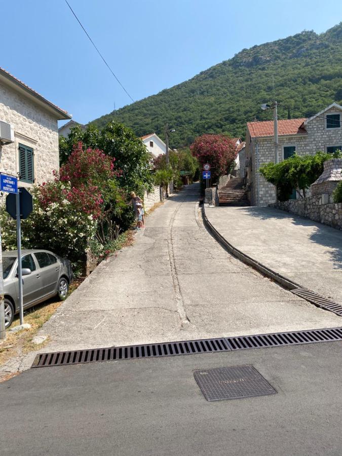 Apartman Irena Tivat Exterior photo