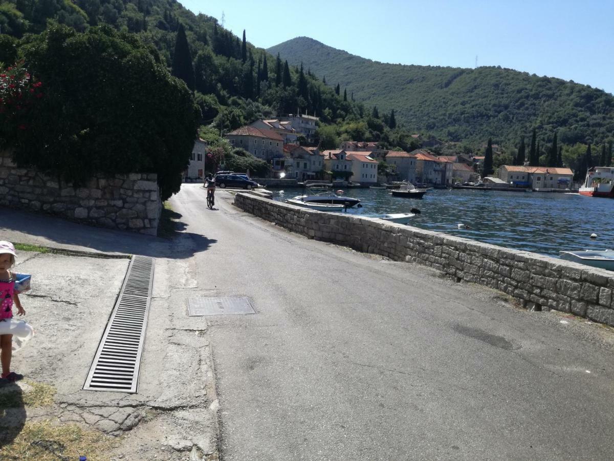 Apartman Irena Tivat Exterior photo